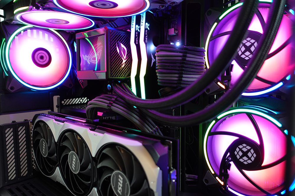 XOTIC PC G6 HYTE Y40 Gaming Desktop